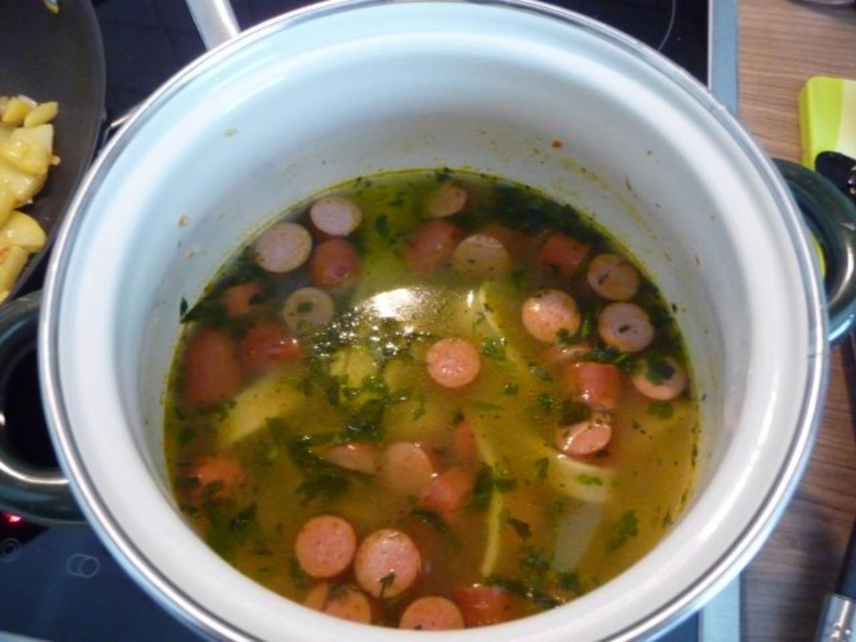 Suppen & Eintöpfe : Schnelle Maultaschensuppe - Rezept - Bild Nr. 4