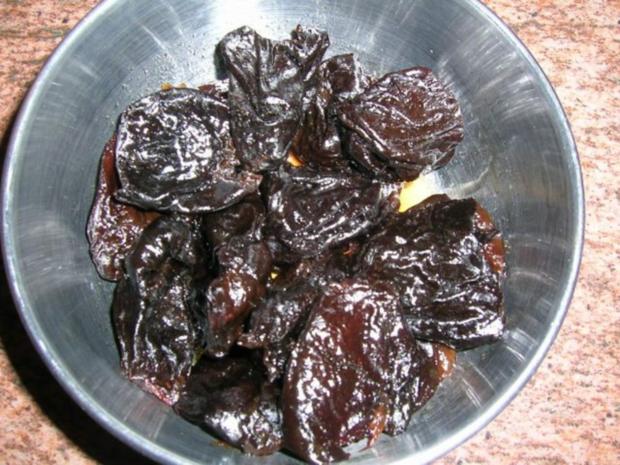 Pflaumenbraten aus dem Ofen mit Pflaumenchutney und Schupfnudeln