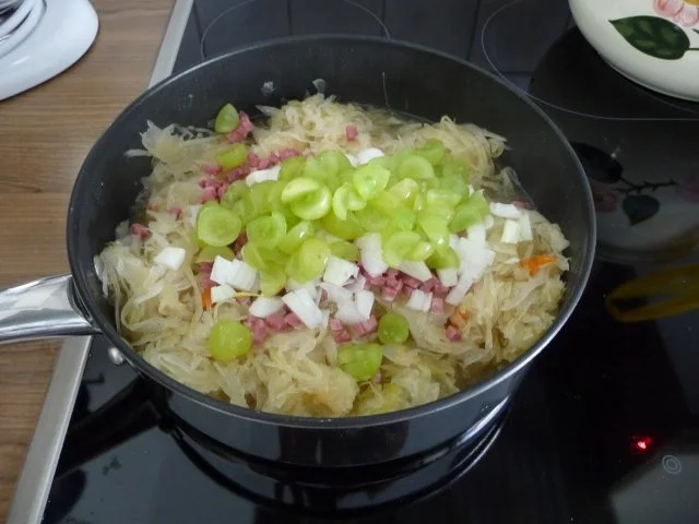 Gemüsebeilage :  Weintrauben - Sauerkraut - Rezept