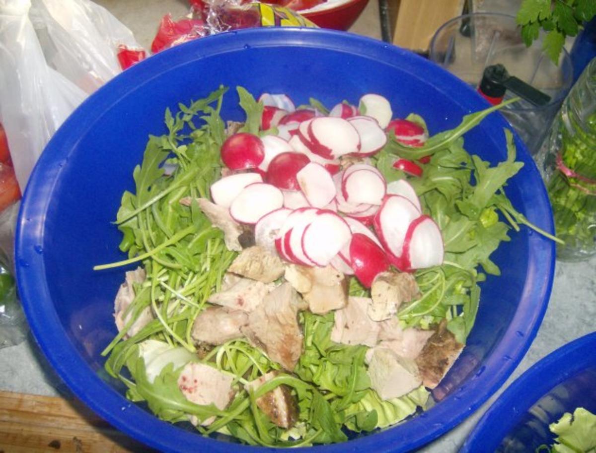 Bunter Salat mit Putenfleisch Resteverwertung vom Vortag - Rezept - Bild Nr. 4