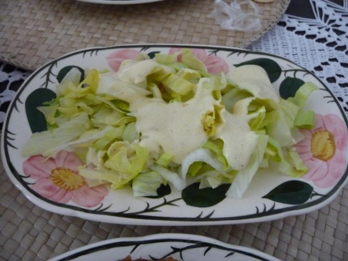 Salat : Eisbergsalat mit Joghurtdressing - Rezept