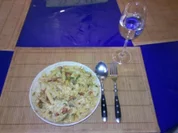 Nudeln: Minifarfalle mit Ajvar-Käse-Pesto - Rezept