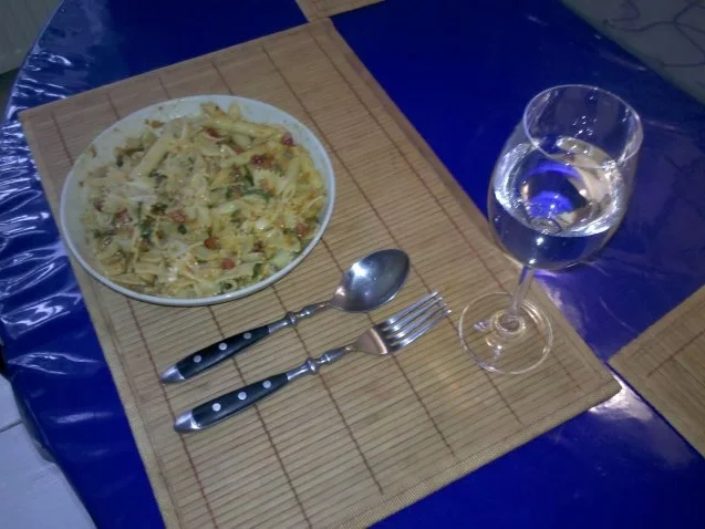 Rezept: Nudeln: Minifarfalle mit Ajvar-Käse-Pesto Bild Nr. 6 Nudeln: Minifarfalle mit Ajvar-Käse-Pesto - Rezept - Bild Nr. 6