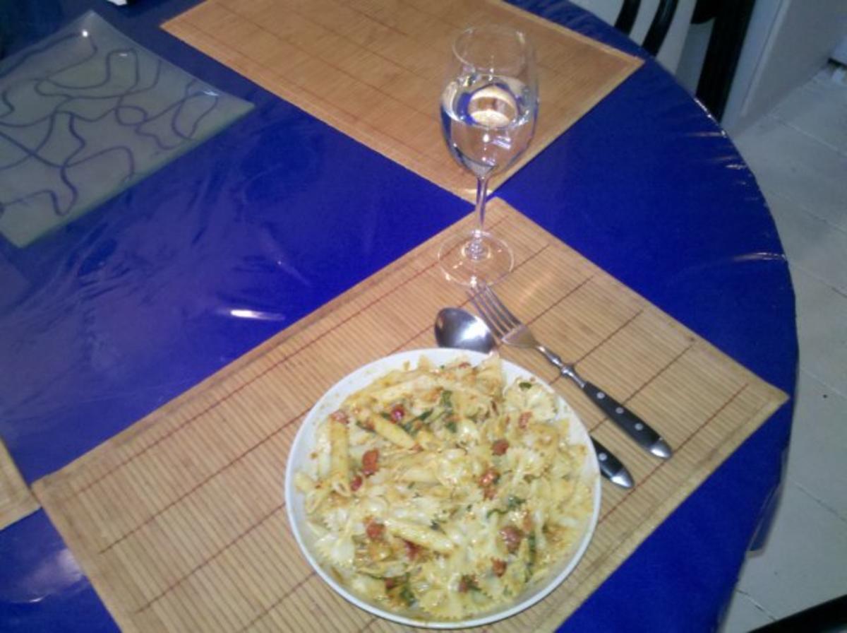 Nudeln: Minifarfalle mit Ajvar-Käse-Pesto - Rezept - Bild Nr. 8