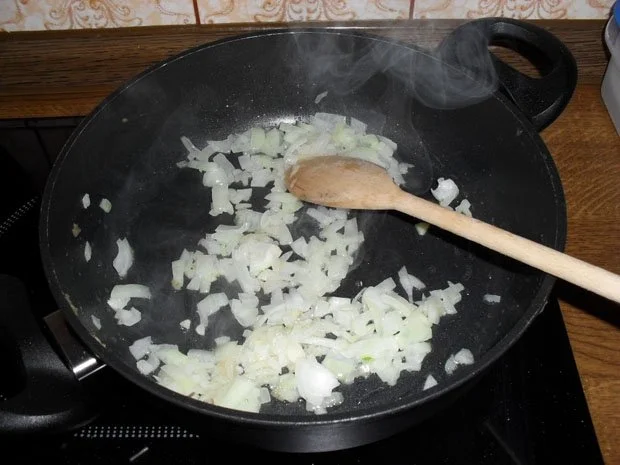 Zucchini mit Champignon-Toastbrot-Schinkenfüllung im Kräuter-Rahmsößle - Rezept - Bild Nr. 8