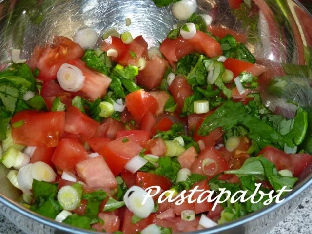 Hähnchenfilet mit Tomatensalsa - Rezept - Bild Nr. 2