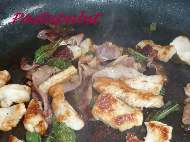 WOK-Nudeln mit Salbei-Putenstreifen - Rezept - Bild Nr. 2