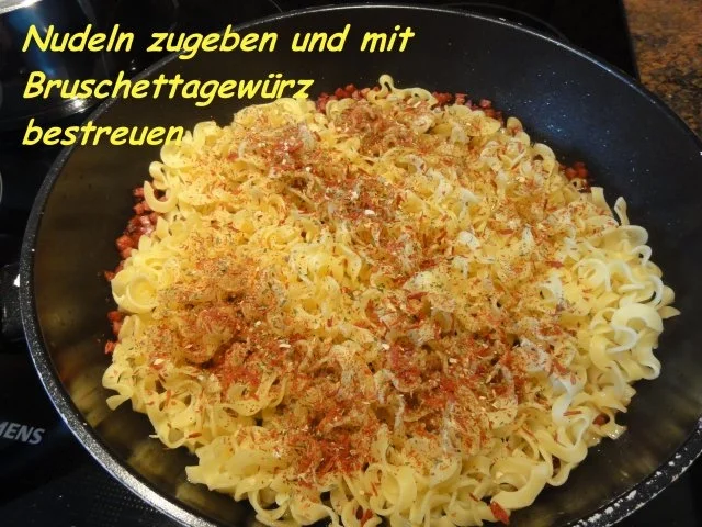 Rezept: Nudeln: schnelle NUDELPFANNE Bild Nr. 5 Nudeln: schnelle NUDELPFANNE - Rezept - Bild Nr. 5