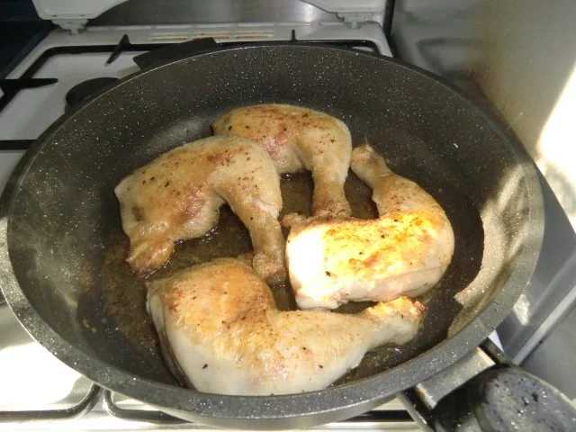 Rezept: Hähnchenschenkel mit braunen Champignons Bild Nr. 2 Hähnchenschenkel mit braunen Champignons - Rezept - Bild Nr. 2