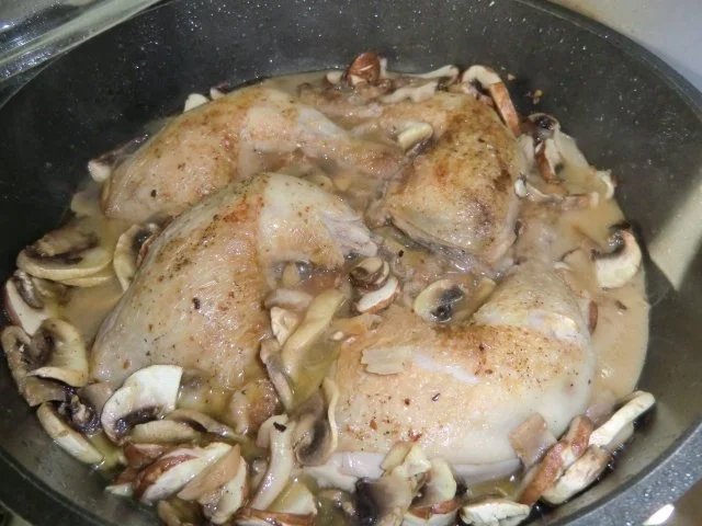 Rezept: Hähnchenschenkel mit braunen Champignons Bild Nr. 4 Hähnchenschenkel mit braunen Champignons - Rezept - Bild Nr. 4