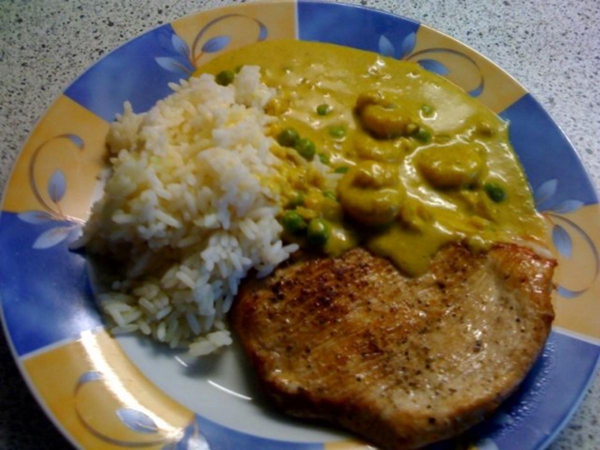 Puten-Steak mit Bananen-Curry-Sahne - Rezept - kochbar.de
