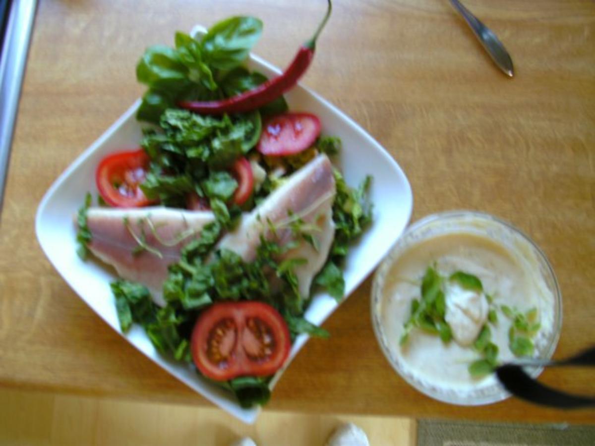 Salat mit geräucherte Forellenfiet.. mit Meerrettich-Dressing - Rezept - Bild Nr. 5