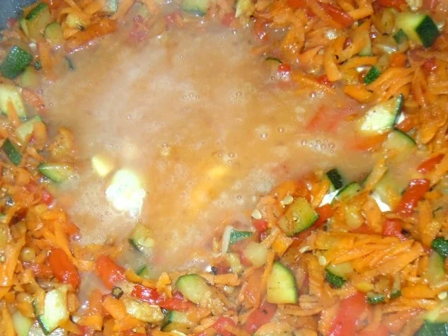 Rezept: Glasnudel-Gemüse-Pfanne mit scharfen Crevetten Bild Nr. 6 Glasnudel-Gemüse-Pfanne mit scharfen Crevetten - Rezept - Bild Nr. 6