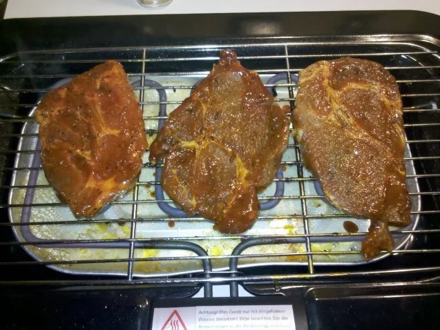 Rezept: Fleisch: Grillen mit der Mitbewohnerin! Bild Nr. 12 Fleisch: Grillen mit der Mitbewohnerin! - Rezept - Bild Nr. 12