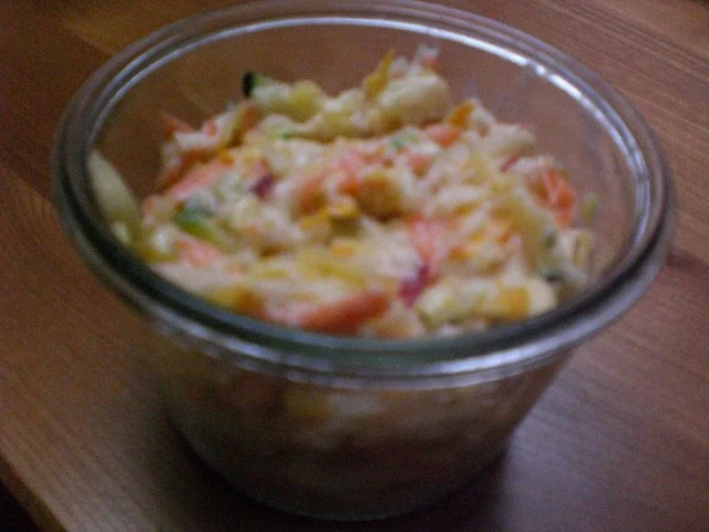 Kunterbunter Zucchinisalat - Rezept