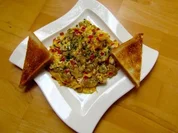 Rezept: Rührei mit Champignons und Salami Rührei mit Champignons und Salami - Rezept