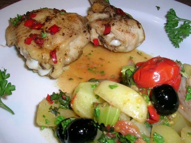 Chili-Hähnchen mit Schmor-Tomaten (leichte Sommerküche) - Rezept