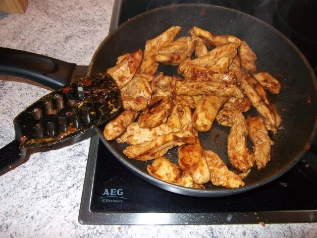 Rezept: Arrabiata Hähnchen und Pute in der Pfanne Dieter´ s Art Bild Nr. 7 Arrabiata Hähnchen und Pute in der Pfanne Dieter´ s Art - Rezept - Bild Nr. 7