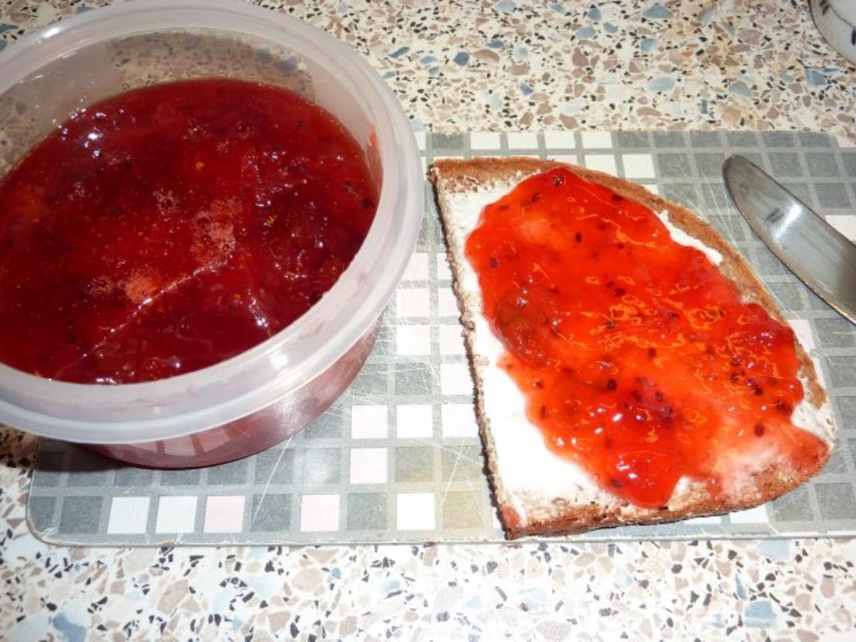 Marmelade: Erdbeer-Stachelbeere - Rezept - Bild Nr. 2