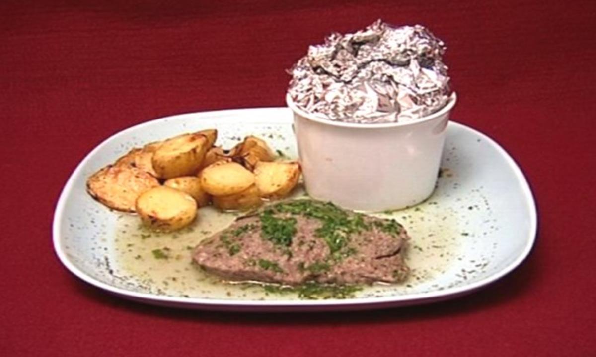 Bilder für Sofrito mit Zitronenkartoffeln an Gemüsepäckchen - Rezept