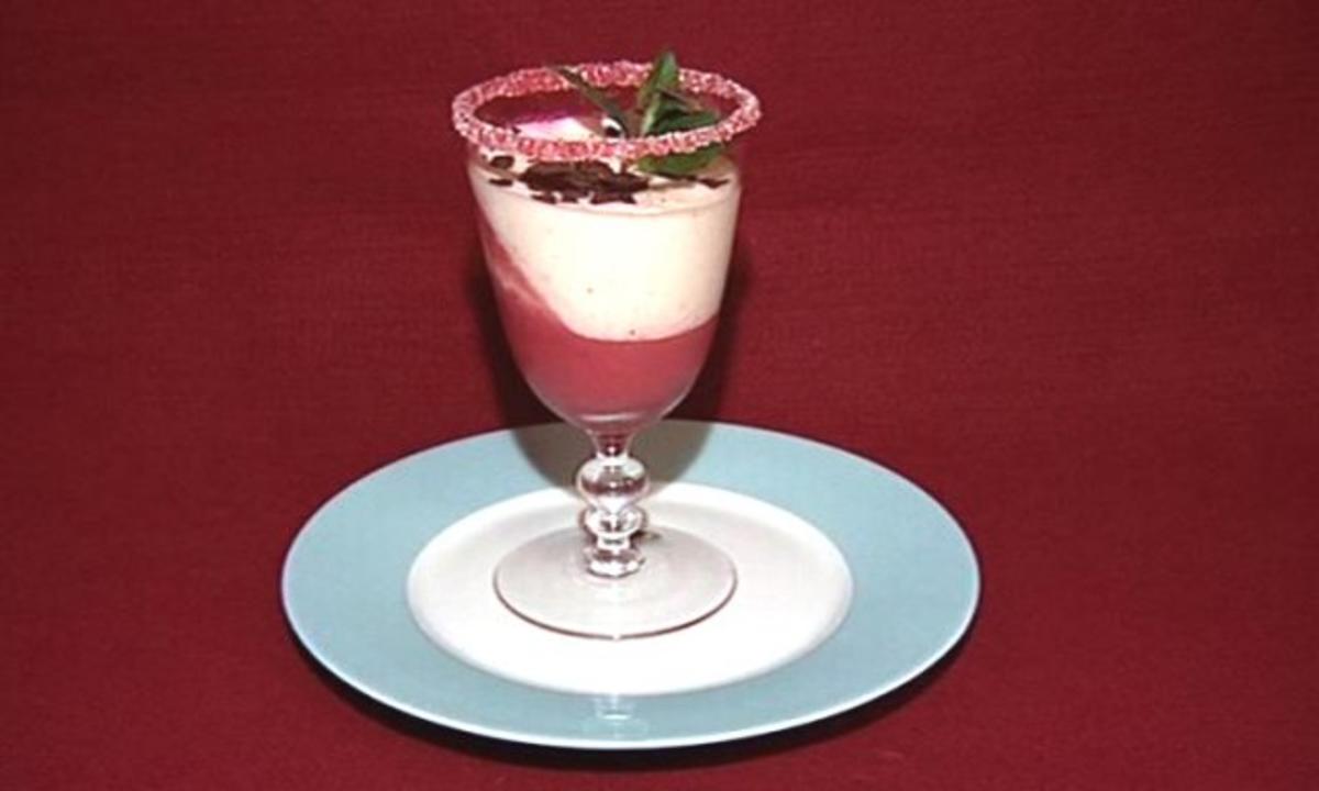 Erdbeer-Mousse Rot-Weiss - Rezept mit Bild - kochbar.de