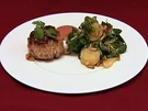 Rezept: Kälberne Fleischpflanzerl mit Kartoffel-Vogerl Salat (Roger Rankel) Kälberne Fleischpflanzerl mit Kartoffel-Vogerl Salat (Roger Rankel) - Rezept