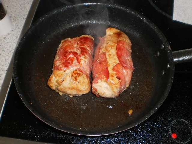 Gyros-Schnitzel-Rouladen zu Tsatziki - Rezept - Bild Nr. 15