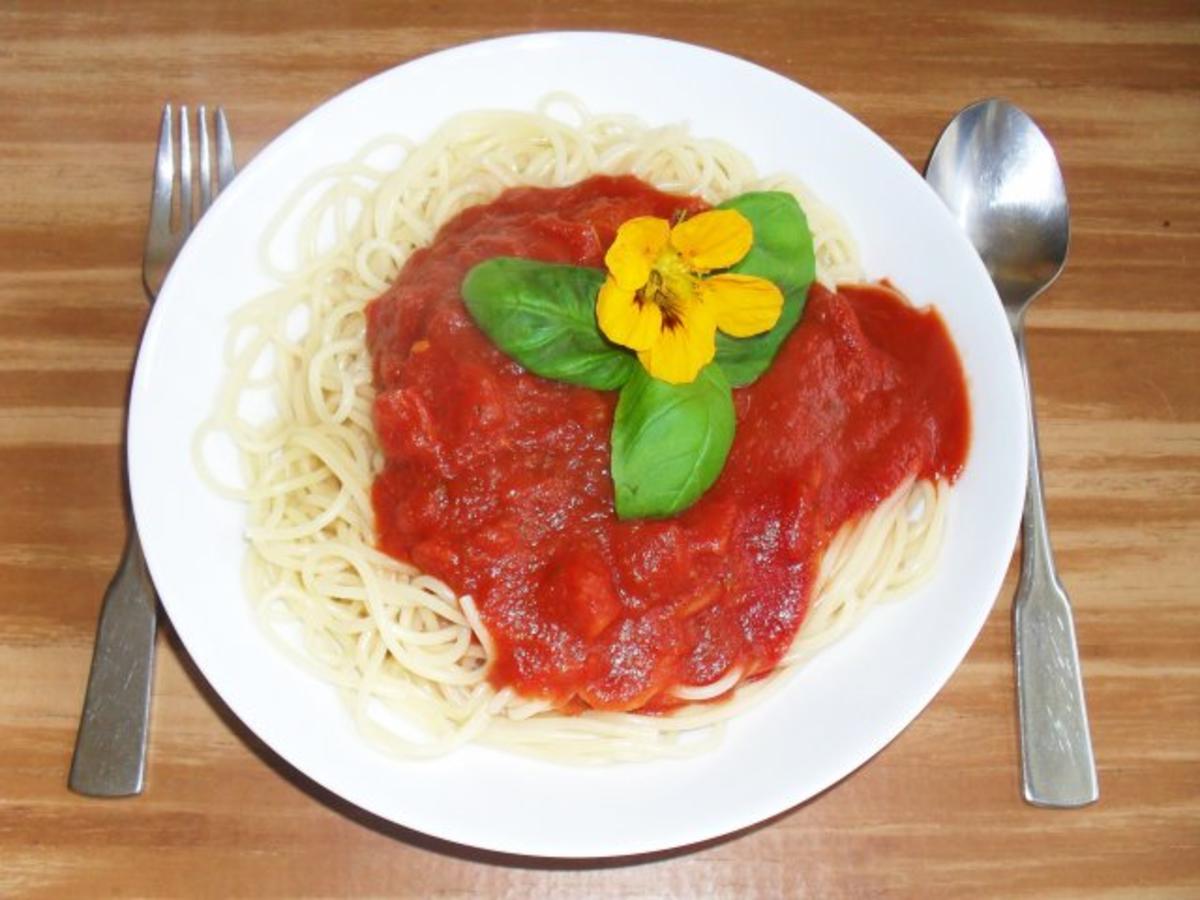 Spaghetti mit Bloddy-Mary-Sauce - Rezept