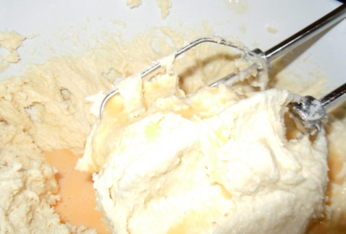 White Cakes mit Lemon Curd und Frosting - Rezept - Bild Nr. 2