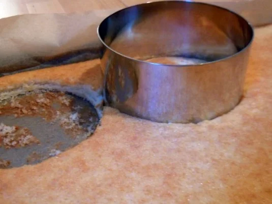 Rezept: White Cakes mit Lemon Curd und Frosting Bild Nr. 4 White Cakes mit Lemon Curd und Frosting - Rezept - Bild Nr. 4