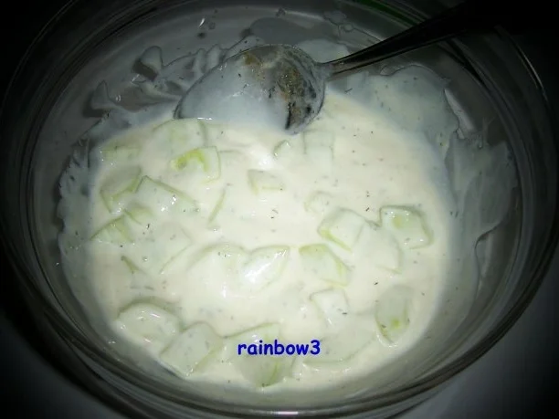 Salat: Gurke mit Joghurtdressing - Rezept