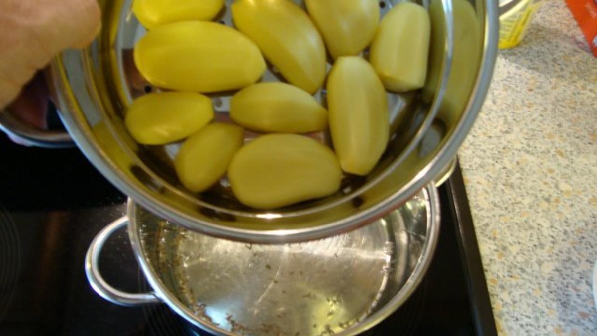 gefüllte Zucchini im Gemüsebeet - Rezept - Bild Nr. 10