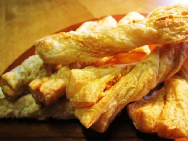 Blätterteig-Gebäck - herzhaft ... - Rezept - kochbar.de