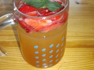 Minz - Erdbeer - Bowle - Rezept - Bild Nr. 5