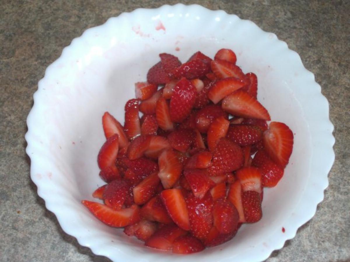 Minz - Erdbeer - Bowle - Rezept - Bild Nr. 6
