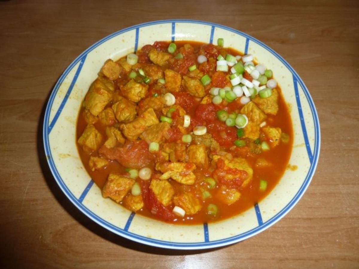 Schweineragout mit Curry und Tomaten - Rezept - Bild Nr. 2