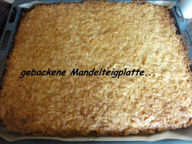 Rezept: Hefe: BIENENSTICH mit Puddingfüllung Bild Nr. 6 Hefe: BIENENSTICH mit Puddingfüllung - Rezept - Bild Nr. 6
