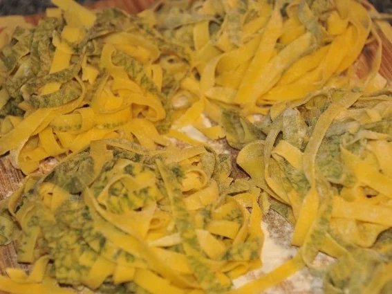 Rezept: Salbei Tagliatelle Bild Nr. 6 Salbei Tagliatelle - Rezept - Bild Nr. 6