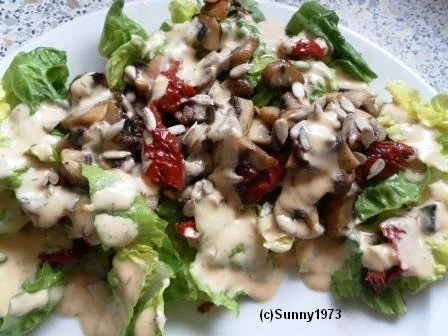 Salat mit getrockneten Tomaten - Rezept