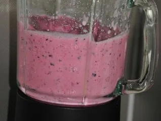 Himbeer-Heidelbeer-Drink - Rezept - Bild Nr. 3