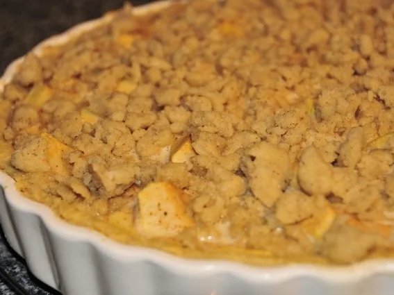 Rezept: Apeltarte mit Marzipanstreusel Bild Nr. 7 Apeltarte mit Marzipanstreusel - Rezept - Bild Nr. 7