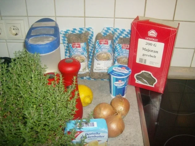 Rezept: Kalbslüngerl mit Semmelknödel Bild Nr. 2 Kalbslüngerl mit Semmelknödel - Rezept - Bild Nr. 2