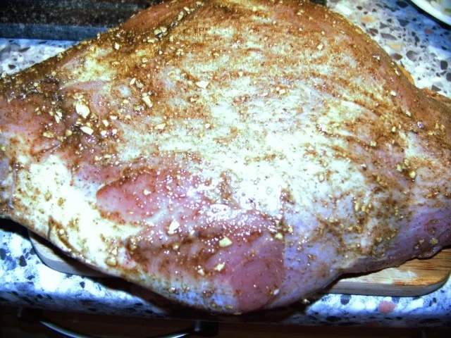 WILDSCHWEINKEULE AN  GEBACKENEN ROSMARIN - KARTOFFELN  MIT CHAMPIGNONS - Rezept - Bild Nr. 4