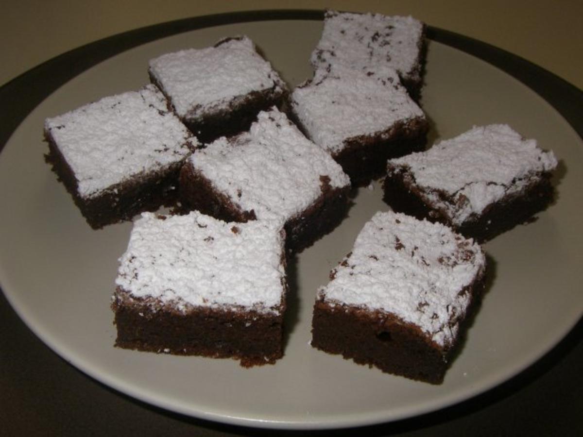 Saftige Brownies - Rezept mit Bild - kochbar.de