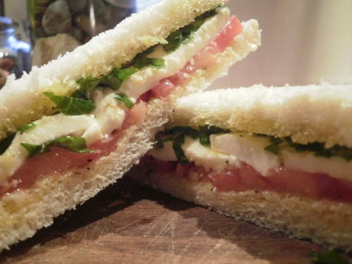 Caprese Sandwich - Rezept