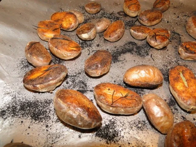 Leichter bunter sommerlicher Salat mit halbierten knusprigen Drillingen - Rezept - Bild Nr. 2