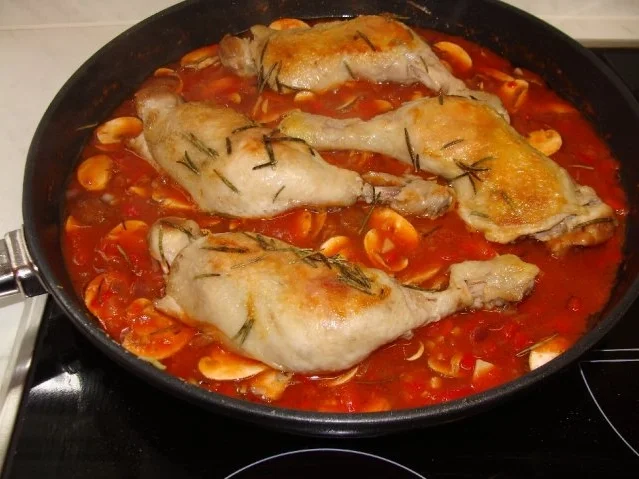 Hähnchenkeule mit Paprikastreifen - Rezept - Bild Nr. 3