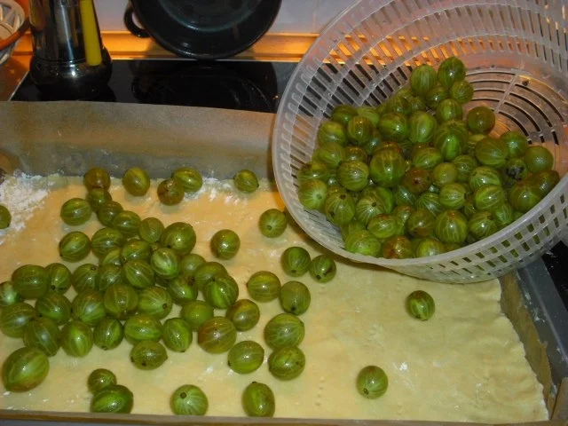 Stachelbeer-Baiser-Schnittchen - Rezept - Bild Nr. 3