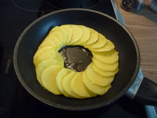 Geflügel - Entenbrust an Kartoffelring mit Gurkensalat - Rezept - Bild Nr. 8