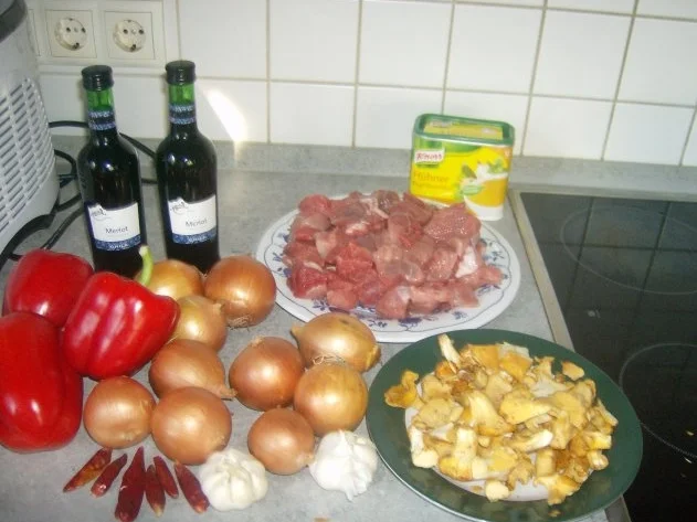 Rezept: Gulasch Bild Nr. 2 Gulasch - Rezept - Bild Nr. 2